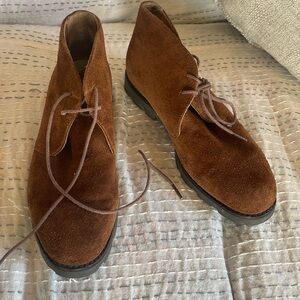 Ralph Lauren women’s Suede Brown Chukka Boots size 8 Barely worn.